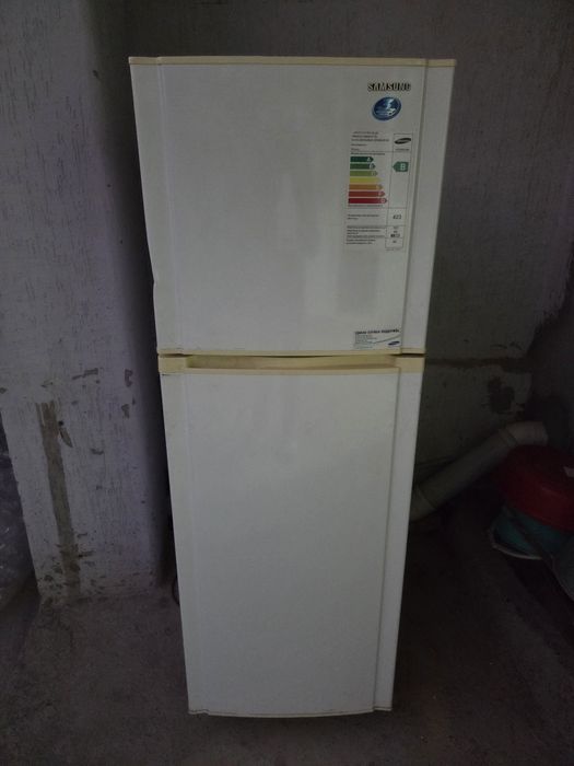 Продам холодильник