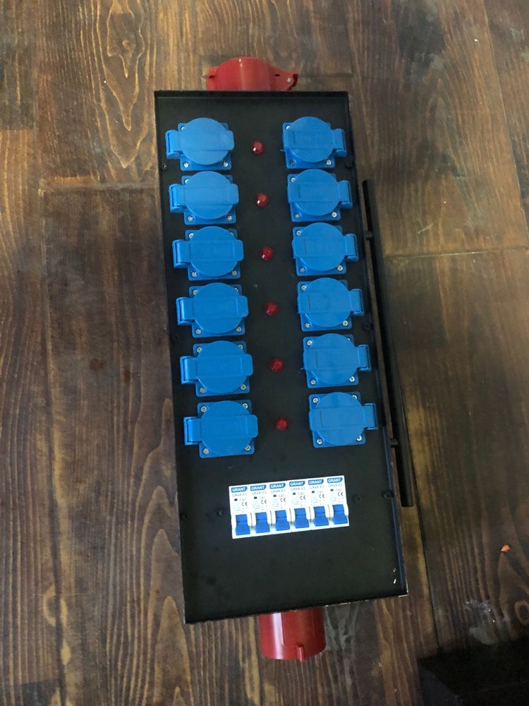 Power box 380V-220V 5-32A