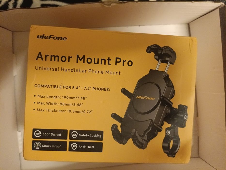 Accesorii moto, voltmetru, suport proiectoare, manșoane incalzite