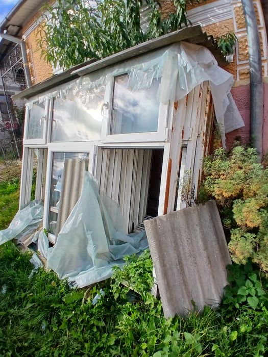 Vând geamuri 1500 de lei bucata negociabil