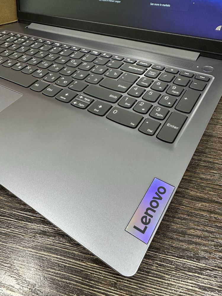мощный 8-ядерный ноутбук Lenovo IdeaPad Slim 3, для графики и офиса