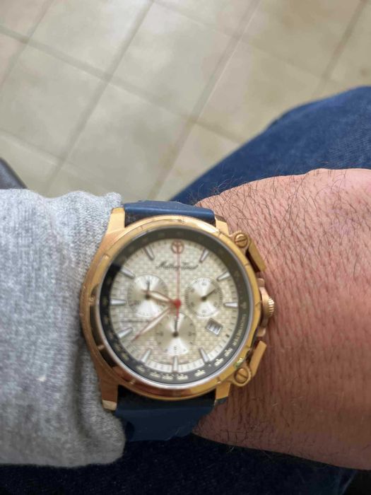 Златен часовник Mathey Tissot