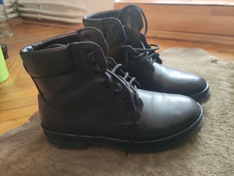 Ghete de piele îmblănite