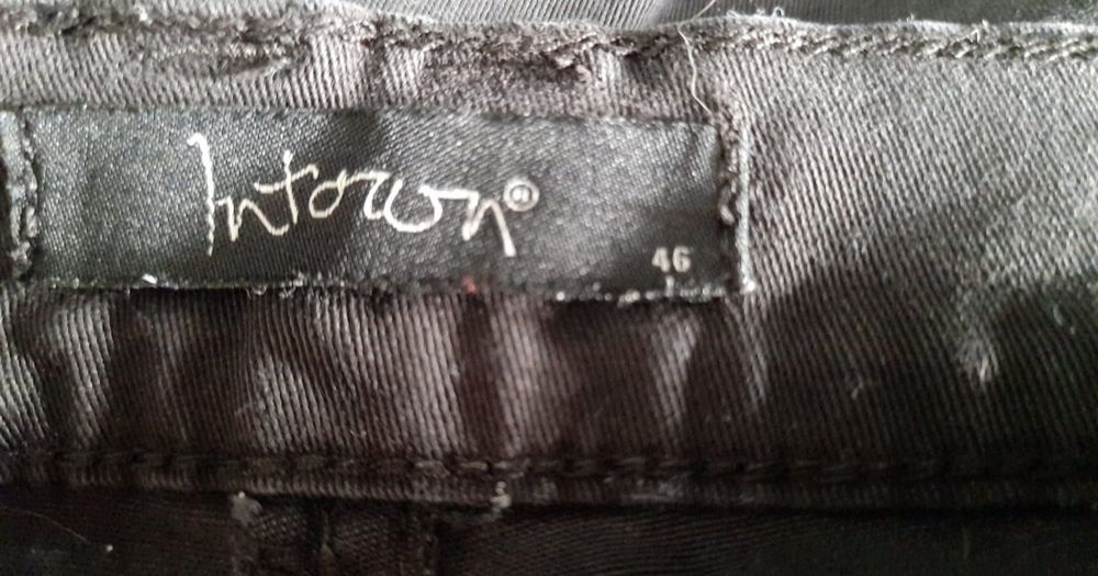 Blugi negrii subtiri