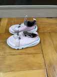 Adidasi nike fete