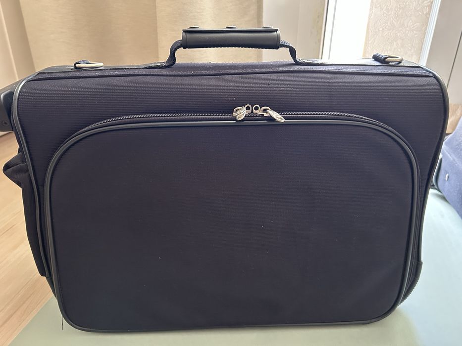 Винтажный чемодан, Тайвань б/у