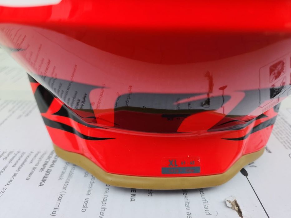 Vând casca moto Airoh Commandet Progresa Red Gloss XL 61-62
