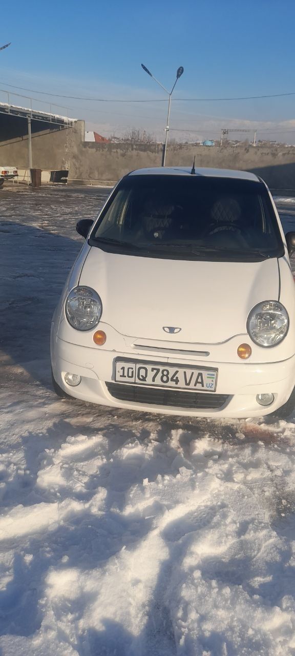 Matiz mashinasi sotiladi mashina gaz benzin yili 2004 holati yahshi sc