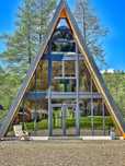 Cabane A-Frame – Design modern, confort maxim, impact minimalistic