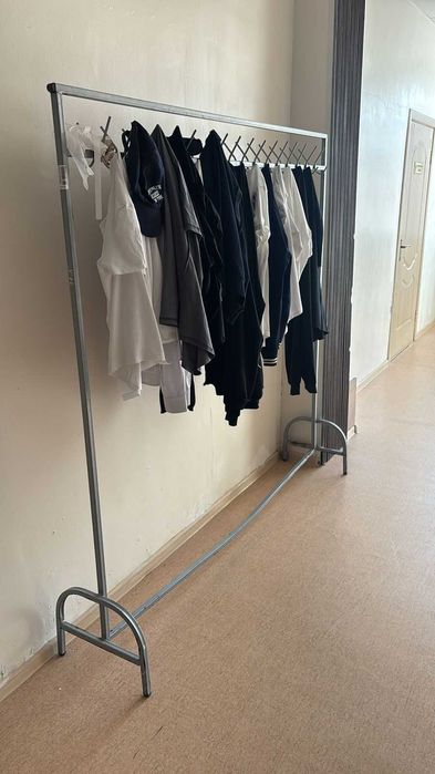 Для одежды Вешалка Металл