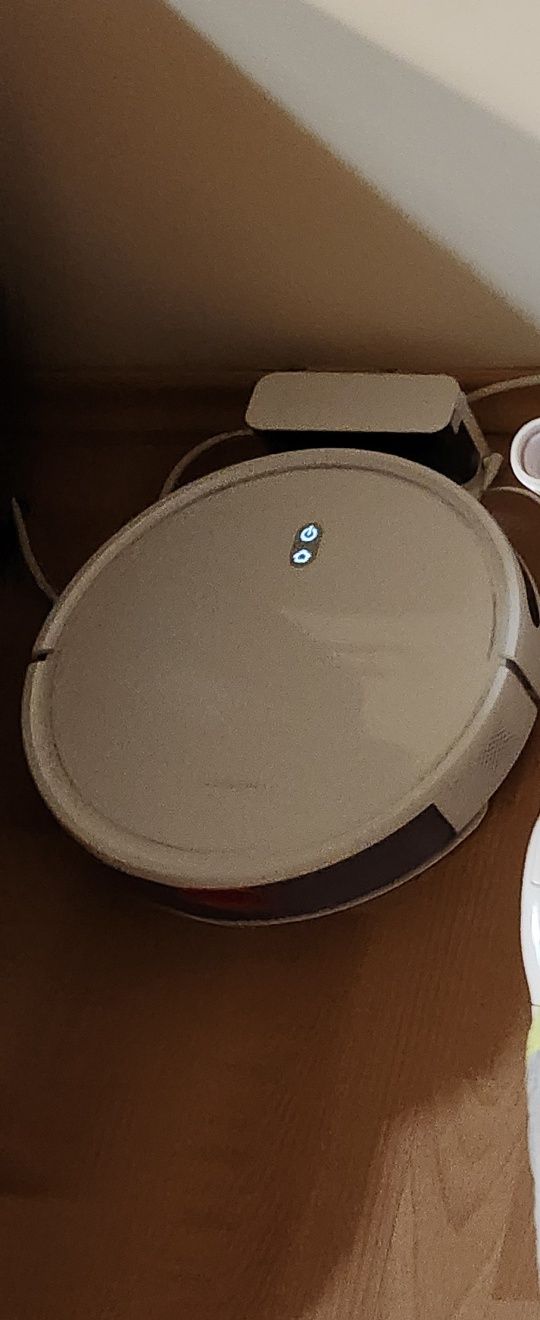 Xiaomi robot vacuum E10 прахосмукачка робот