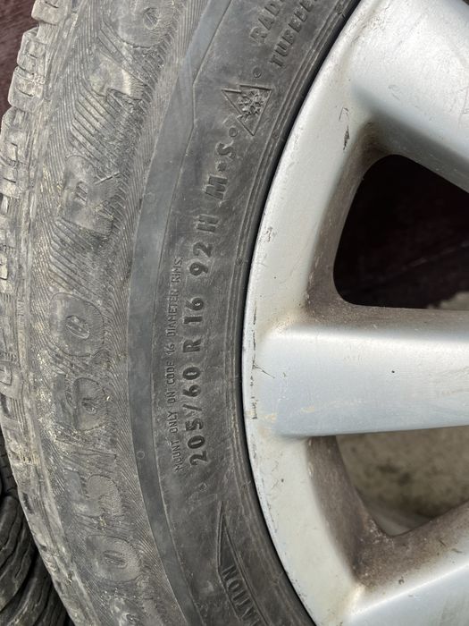 Jante aluminiu 5x112 cu anvelope iarna 205 60 R16 Vw, Audi, Seat Skoda