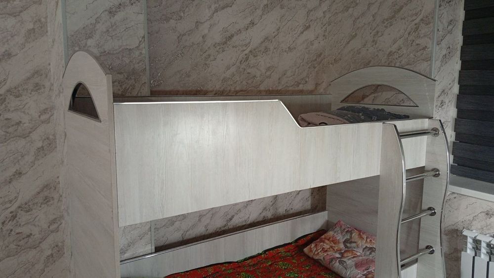 Yangi detskiy divan
