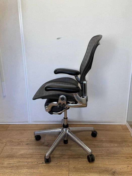 Refurbished Herman Miller Aeron Aluminium