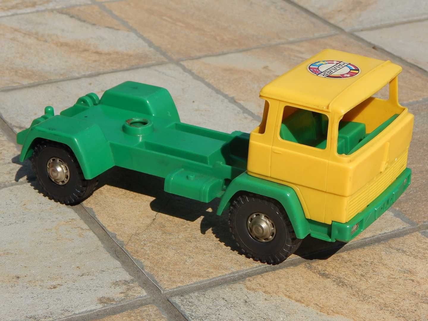 Jucarie veche plastic cap tractor camion Magirus-Deutz 256/310/340 D
