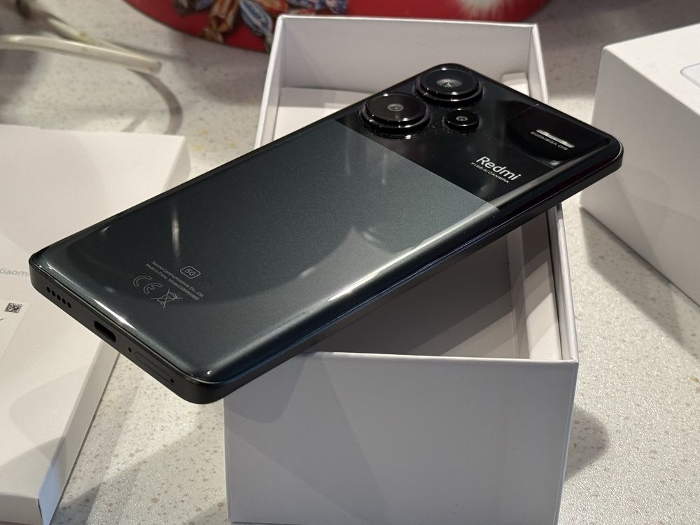 Xiaomi Redmi Note 13 Pro+ Plus 5G Midnight Black 512GB - Като НОВ!