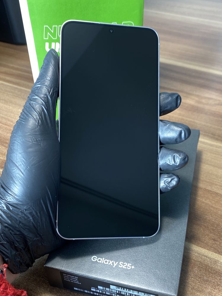 Samsung Galaxy S25+ Duos / Garanție 24 luni / 256 Gb / Ca nou |