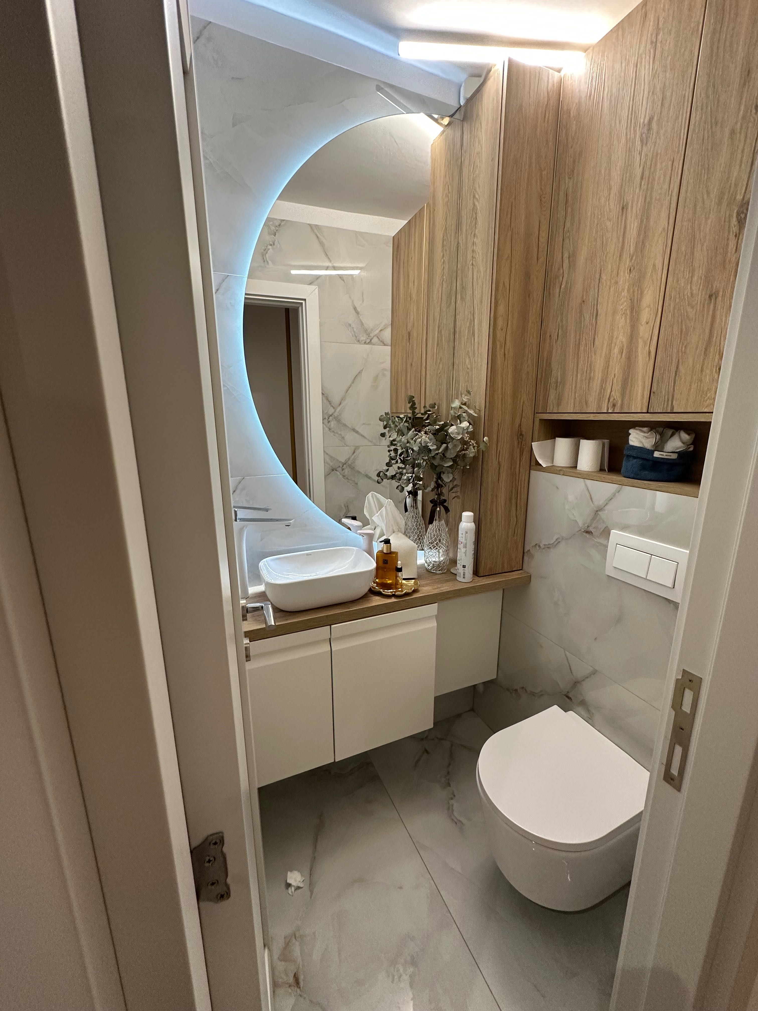 Proprietar- Apartament 3 camere, 2 baii, balcon inchis calea ARADULUI