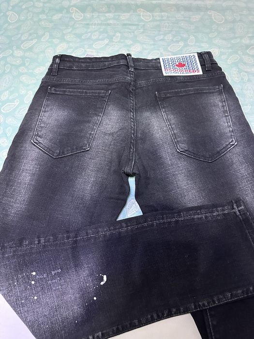 Blugi Dsquared2 model nou