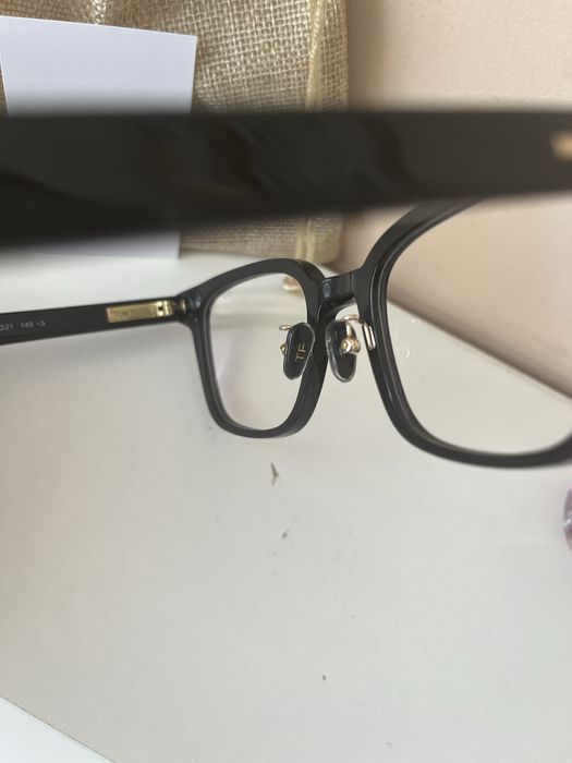 Диоптрични рамки на Tom Ford