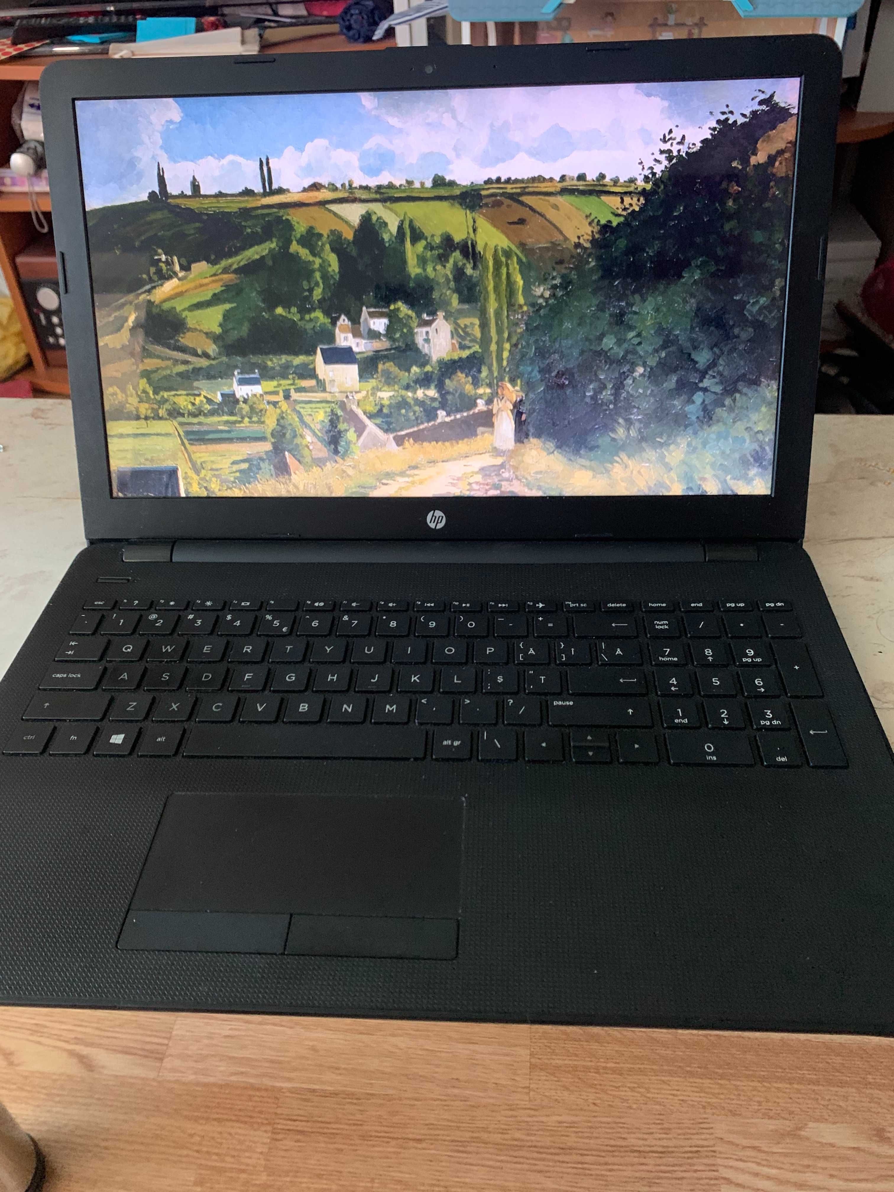 Laptop  HP I3 6006U 12 GB RAM