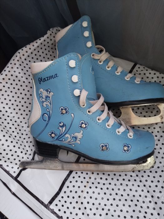 Коньки детские на девочку