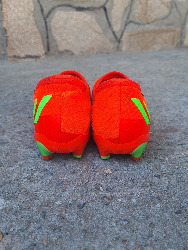 Бутонки Adidas Predator