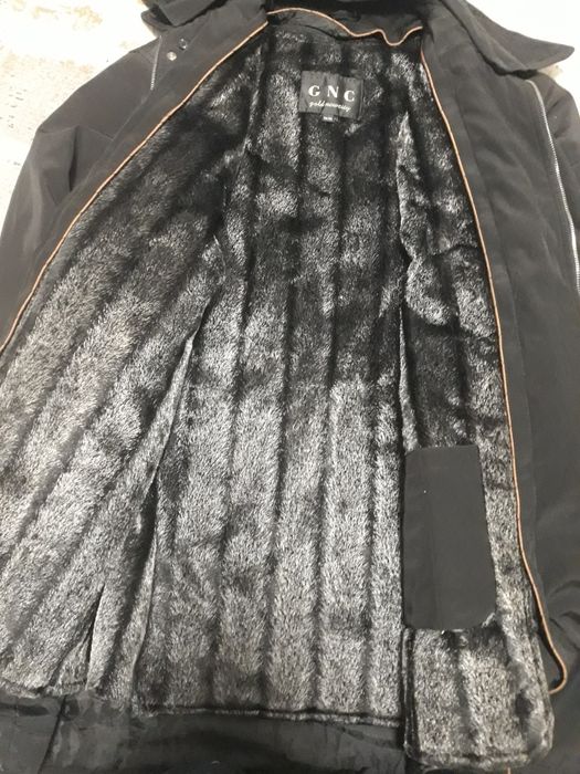 Продаётся куртка - плащ для взрослых .