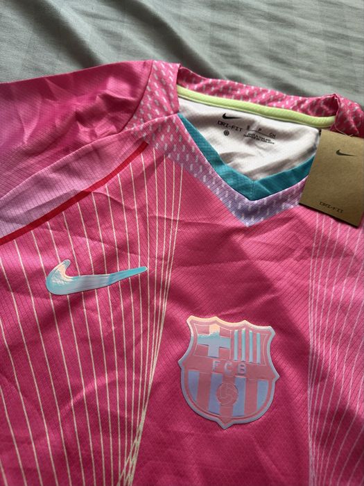 tricou barcelona roz