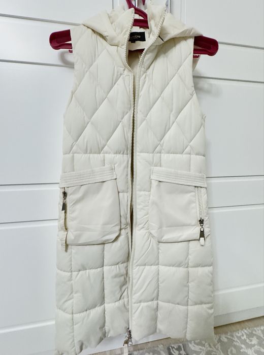 Безрукавка цвета айвори