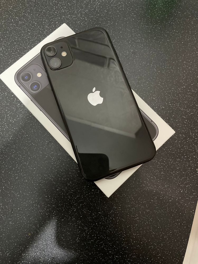 IPhone 11 с гарантией