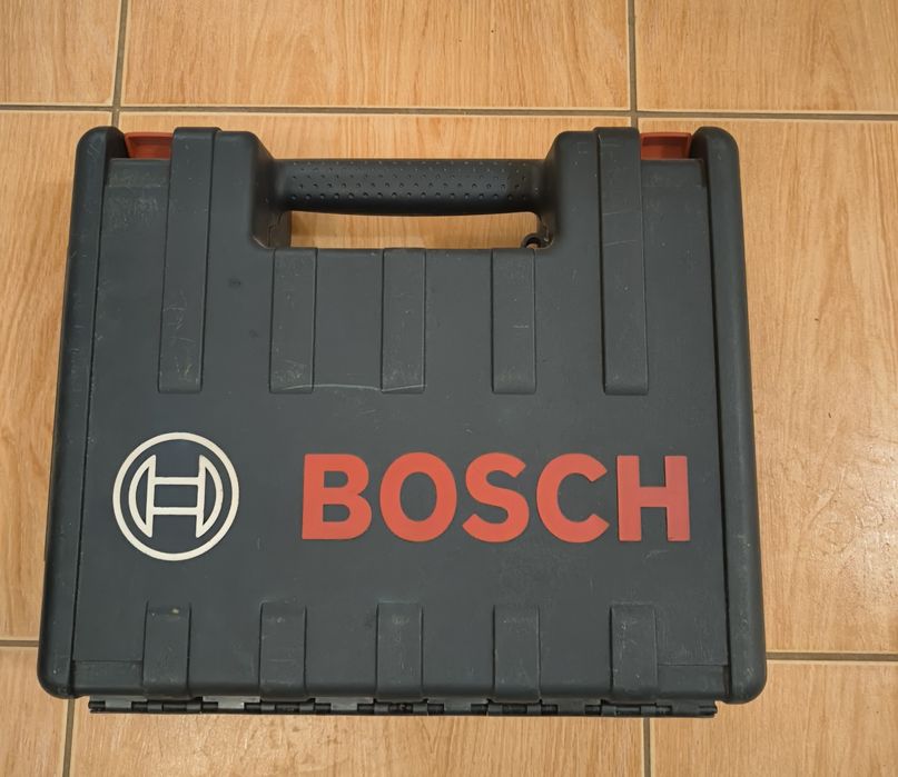 Продам дрель перфоратор Bosch