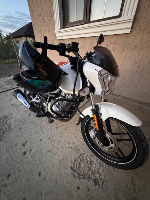 Мото BAJAJ 150 не новая, в отличном сост