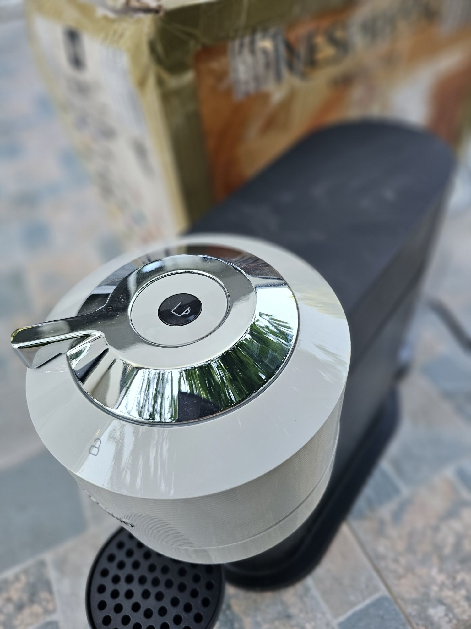 Aparat de cafea Nespresso vertuo next