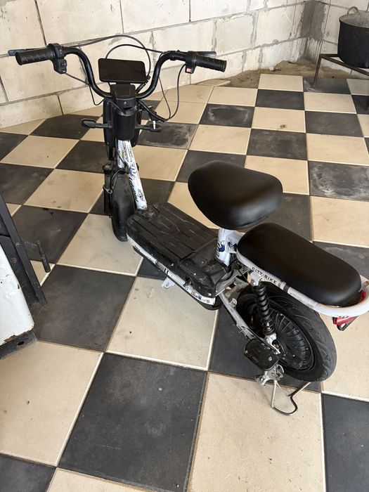 Scouter electric iBike