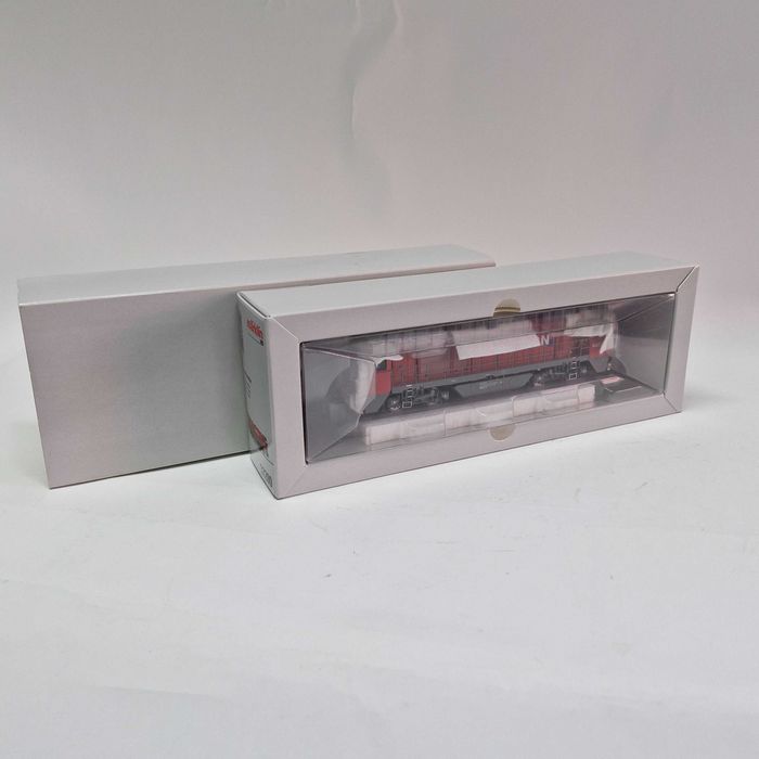 Liquid Money vinde - Macheta Locomotivă diesel Marklin 37200 NOU