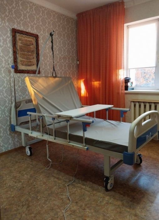Медицинская кровать