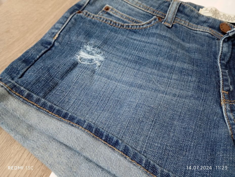 Jeans scurt Zara