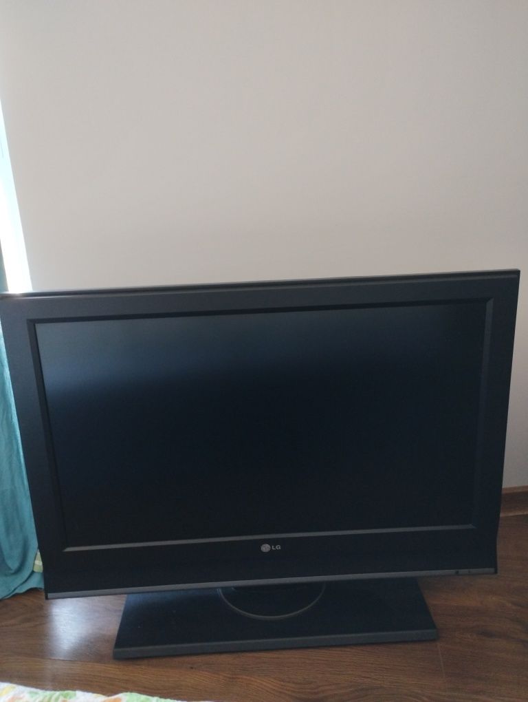 Телевизор LG 30 inch