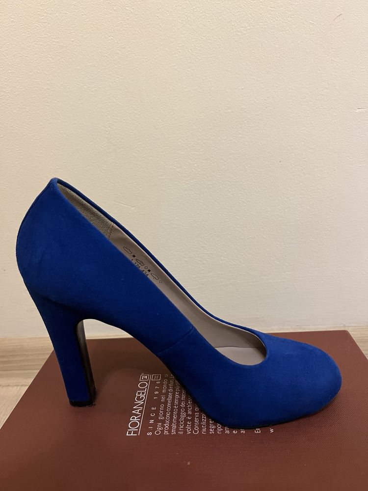Pantofi de dama albastri