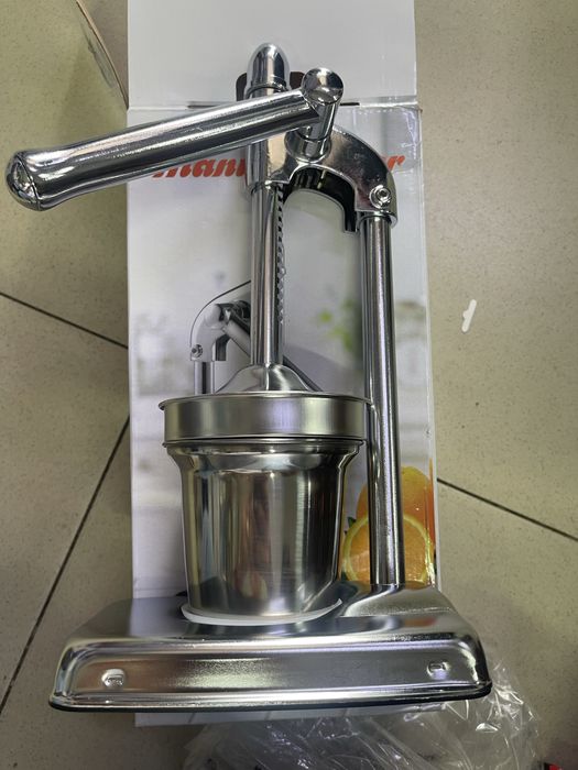 Продам соковыжималку