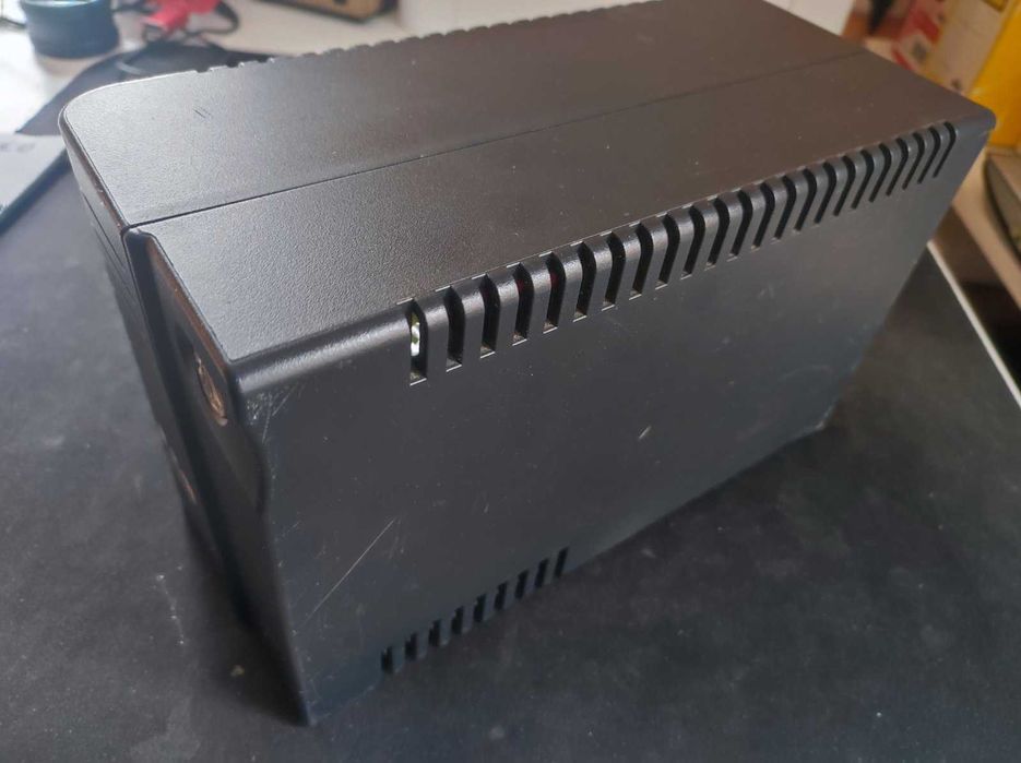 Продават се непрекъсваеми захранващи устройства КEМОТ 1200W и  EATON