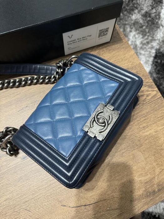 Geanta Chanel Boy, Pantofi Musette, Ghete Gucci