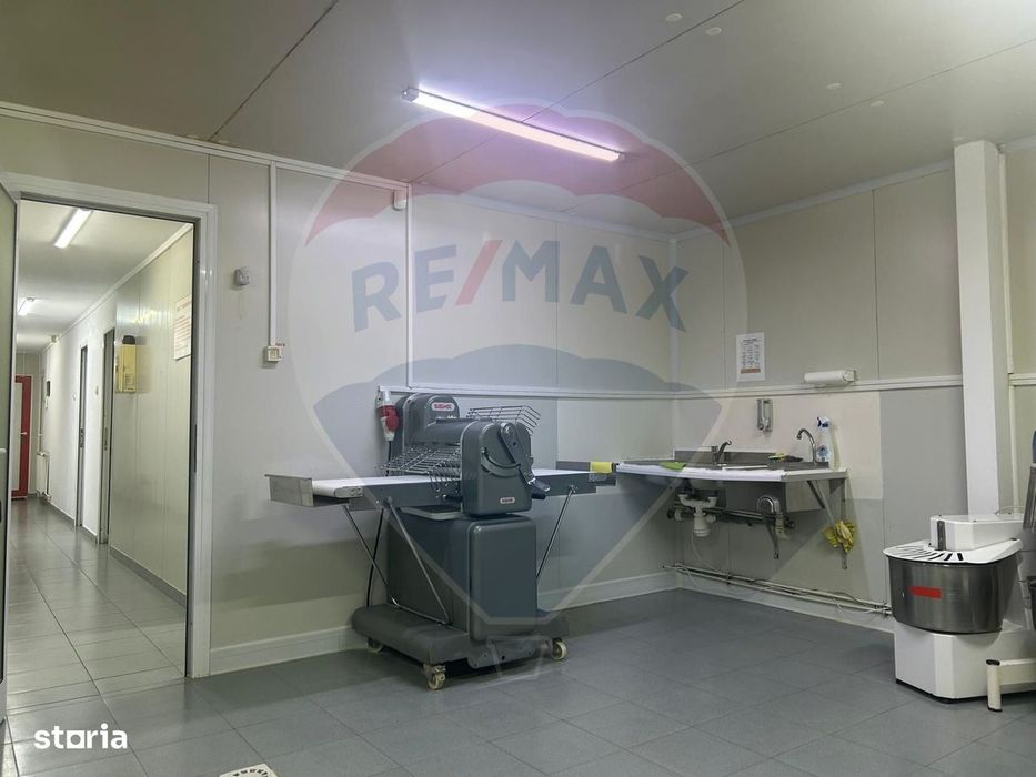 De vanzare spatiu comercial stradal in Corbeanca IF