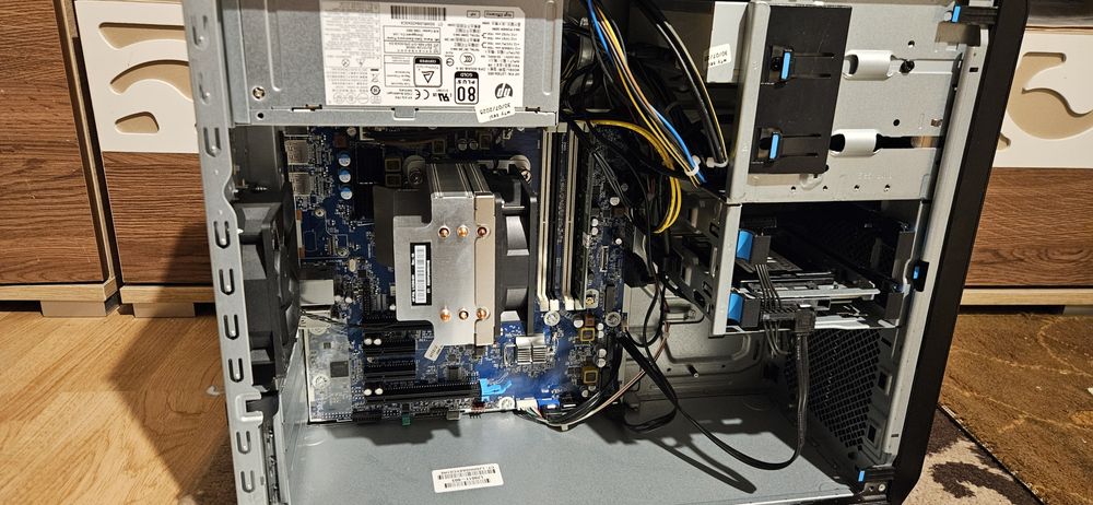 HP Z2 Tower – i5 9500, SSD 512GB, 8GB RAM – Workstation silențios