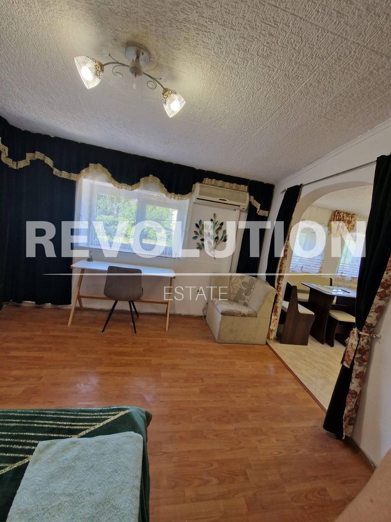 Дава се под наем Едностаен апартамент в Варна, м-т Траката - 45 кв.м за 360 € - Снимка #4