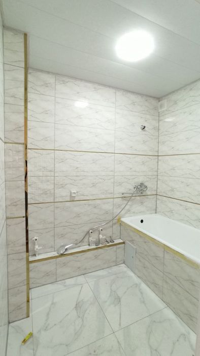 Продажа 3 хона 4 етаж 4 етажл 
Кора камиш 2/4
70 кв
Балкон 2*6
56 кв
Б