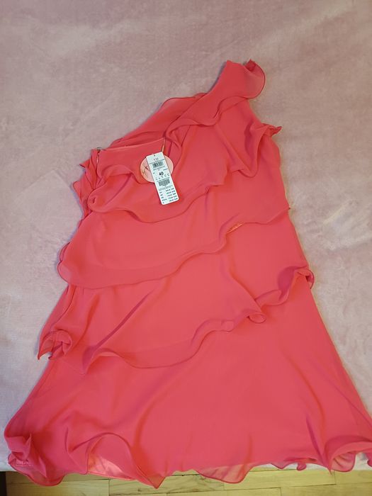 Коралово-червена рокля Vera Mont