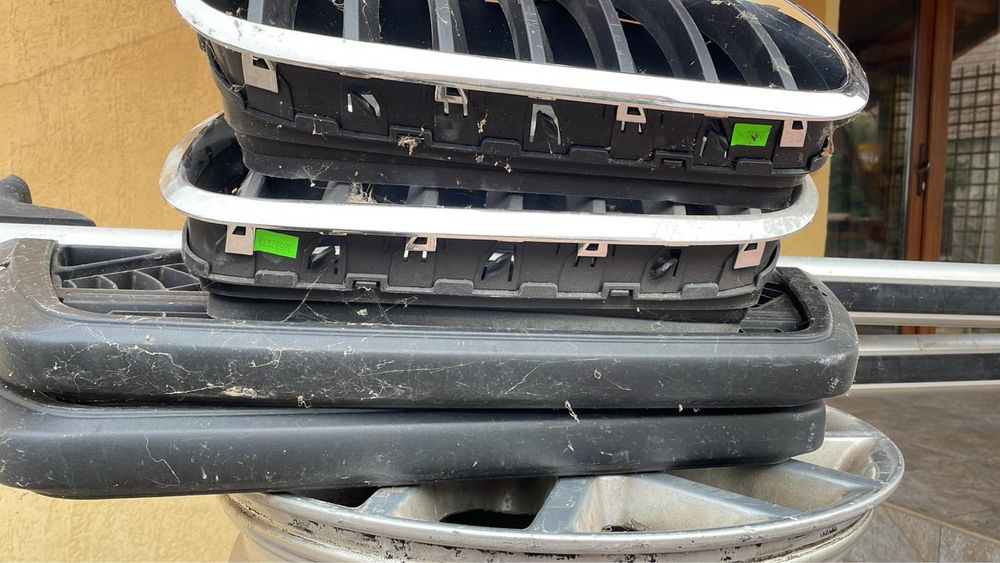 Piese originale BMW grile,jante,portbagaj si anvelope