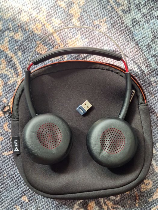 Слушалки Plantronics - Voyager Focus UC (Poly)